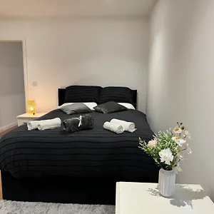 Near Luton Airport And Train Station Apartment Luton (Bedfordshire)